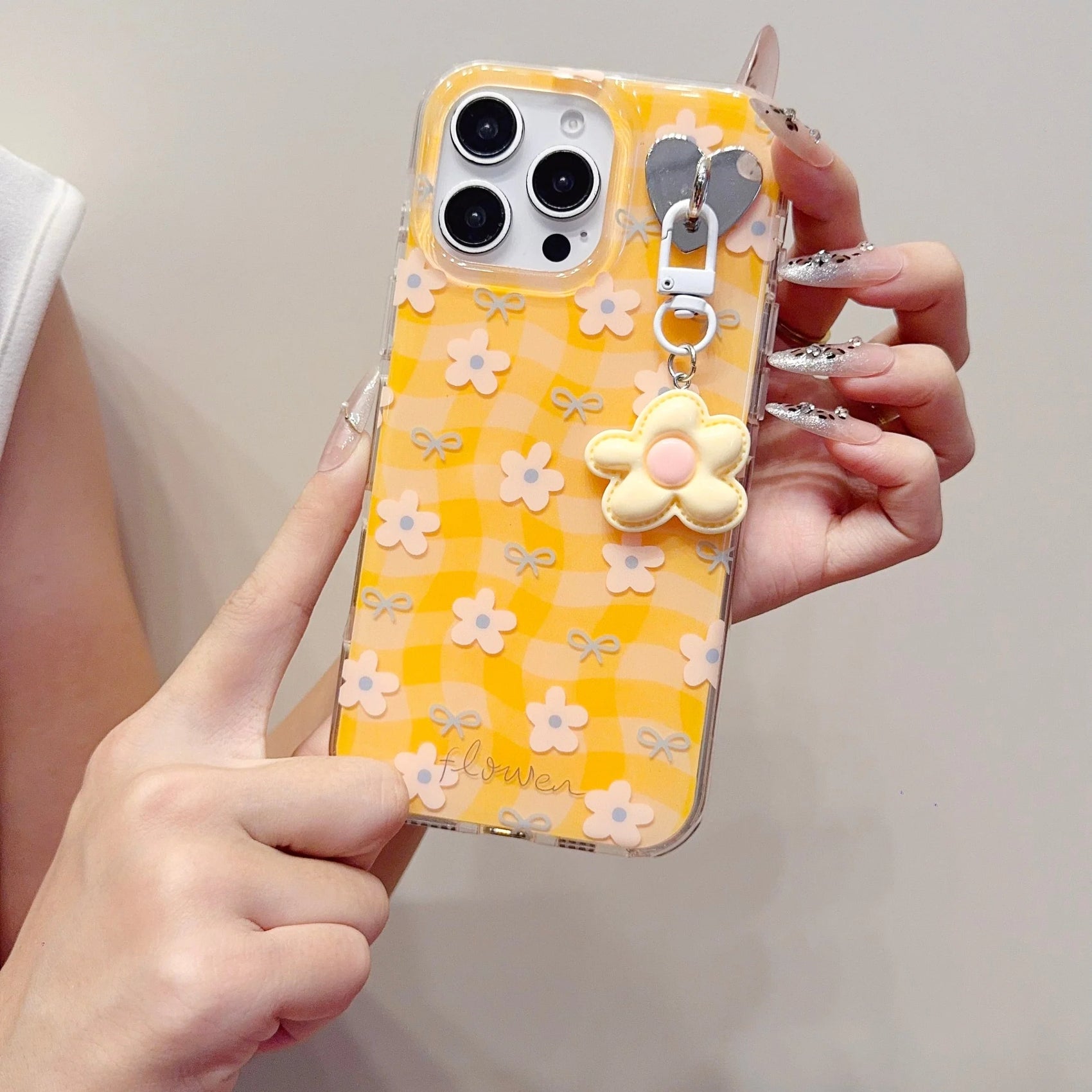 Yellow Daisy Charm Floral Case